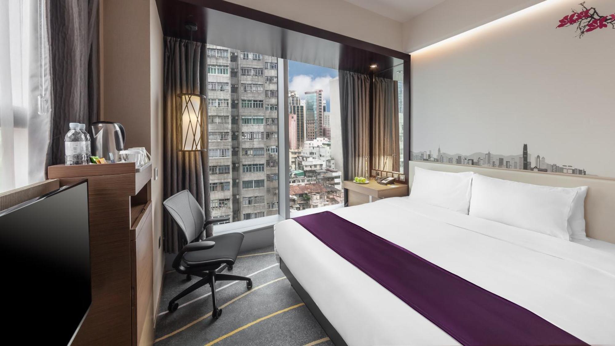 King Room with Garden View - Mobility Access
