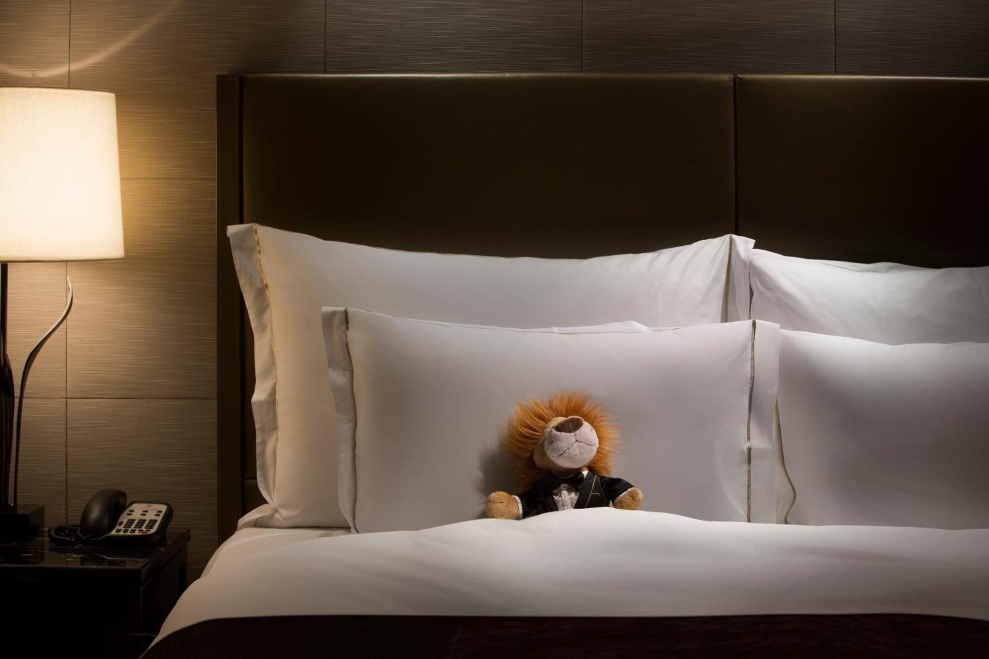 Familiensuite mit 1 Schlafzimmer, Kingsize-Bett, Club-Etage und Meerblick
