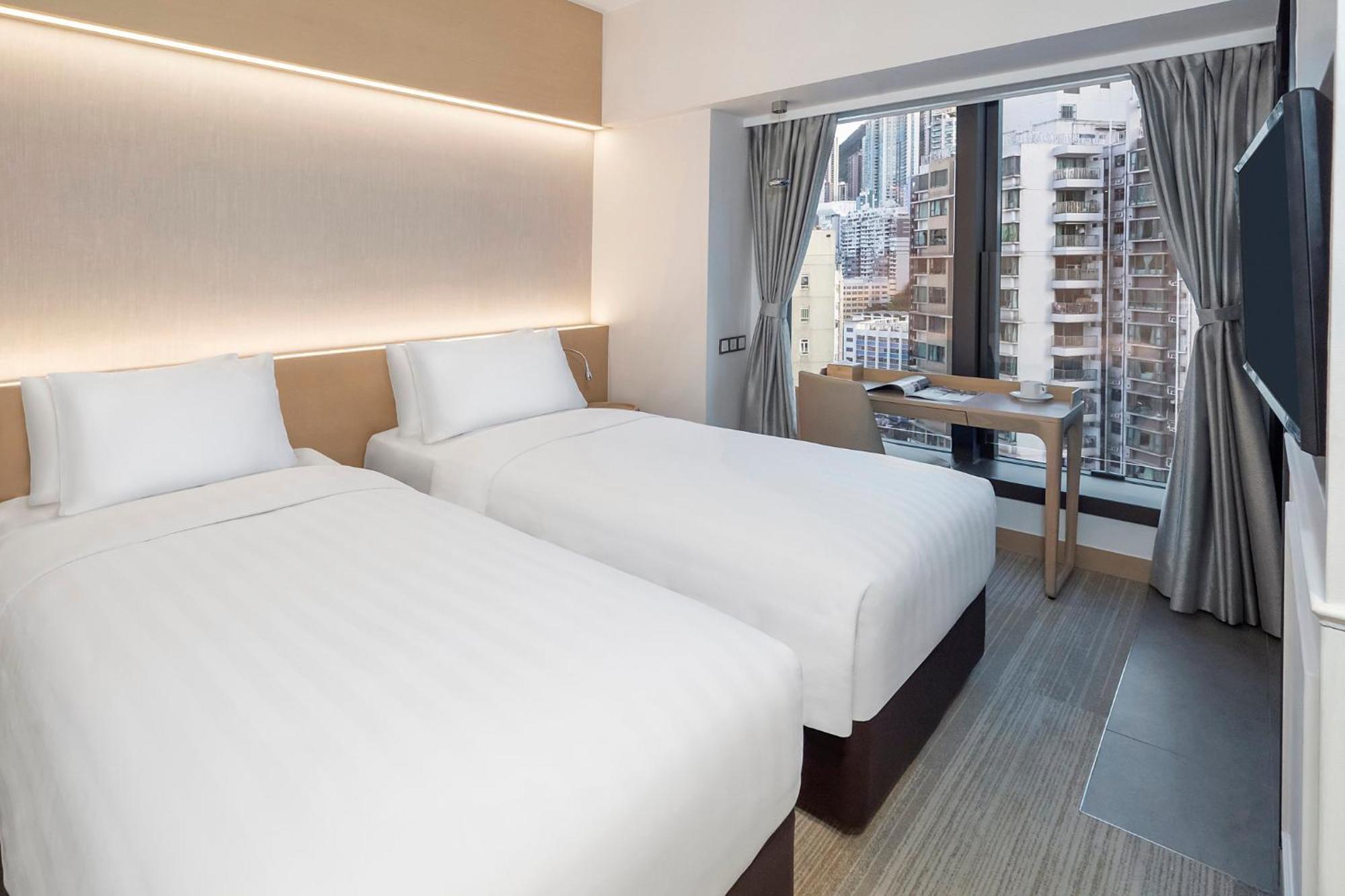 Deluxe Twin Room with City View