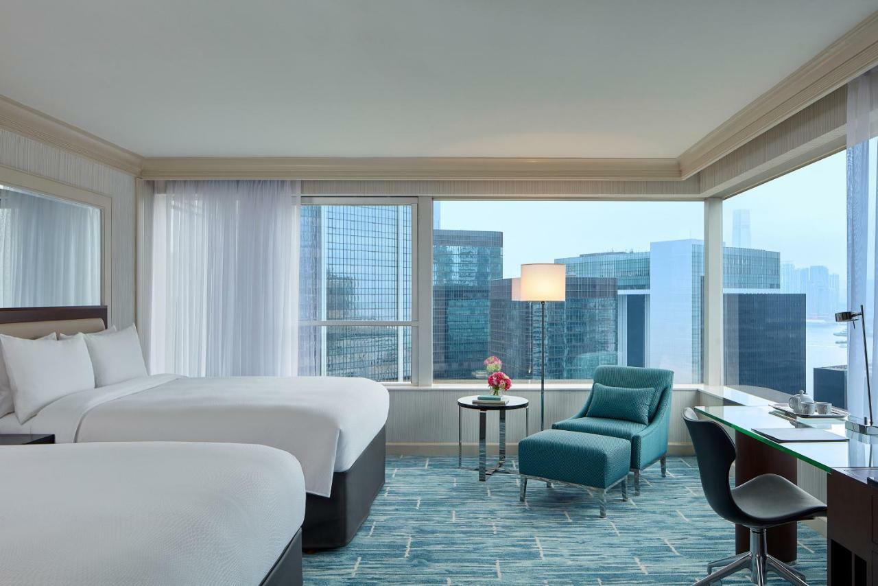 Suite Hong Kong dengan 2 Tempat Tidur Double dan Akses Executive Lounge