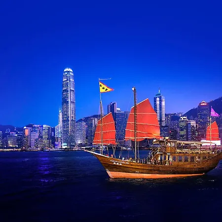 Four Seasons Hotel Hong Kong-2